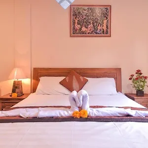  Гостевой дом Kamar Suci House